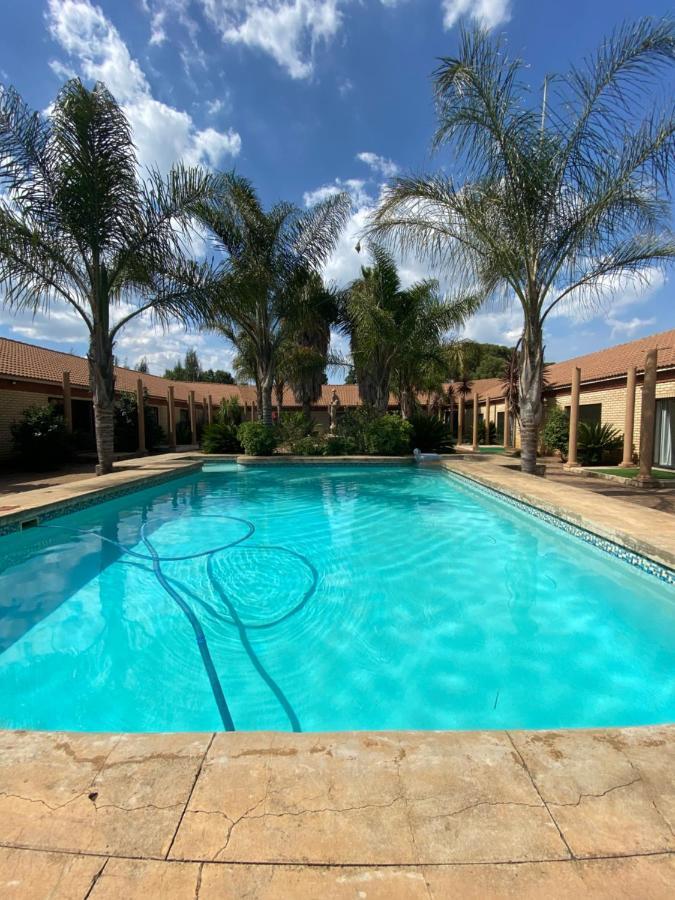 Tamarisk Guest Lodge بينوني المظهر الخارجي الصورة